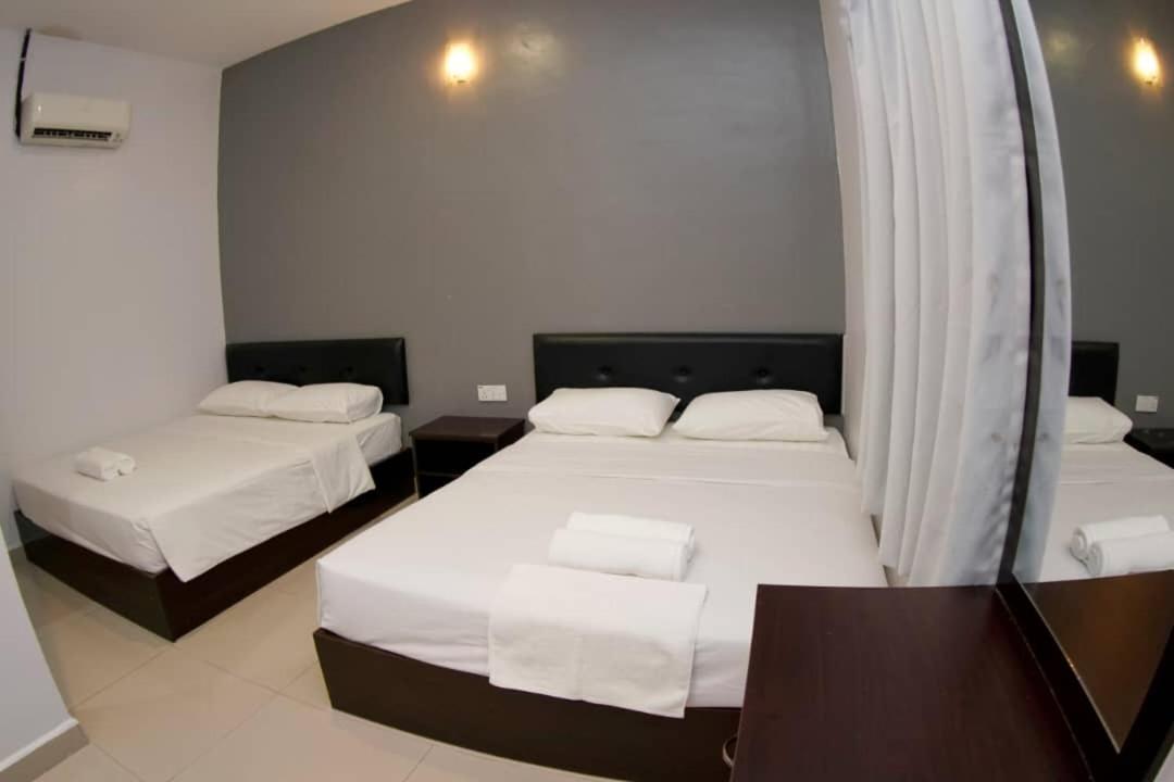 Ck Hotel Lumut Exterior foto
